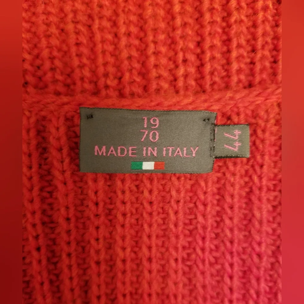 $365  19.70 NINETEEN SEVENTY Wool Sweater - Picture 6 of 7